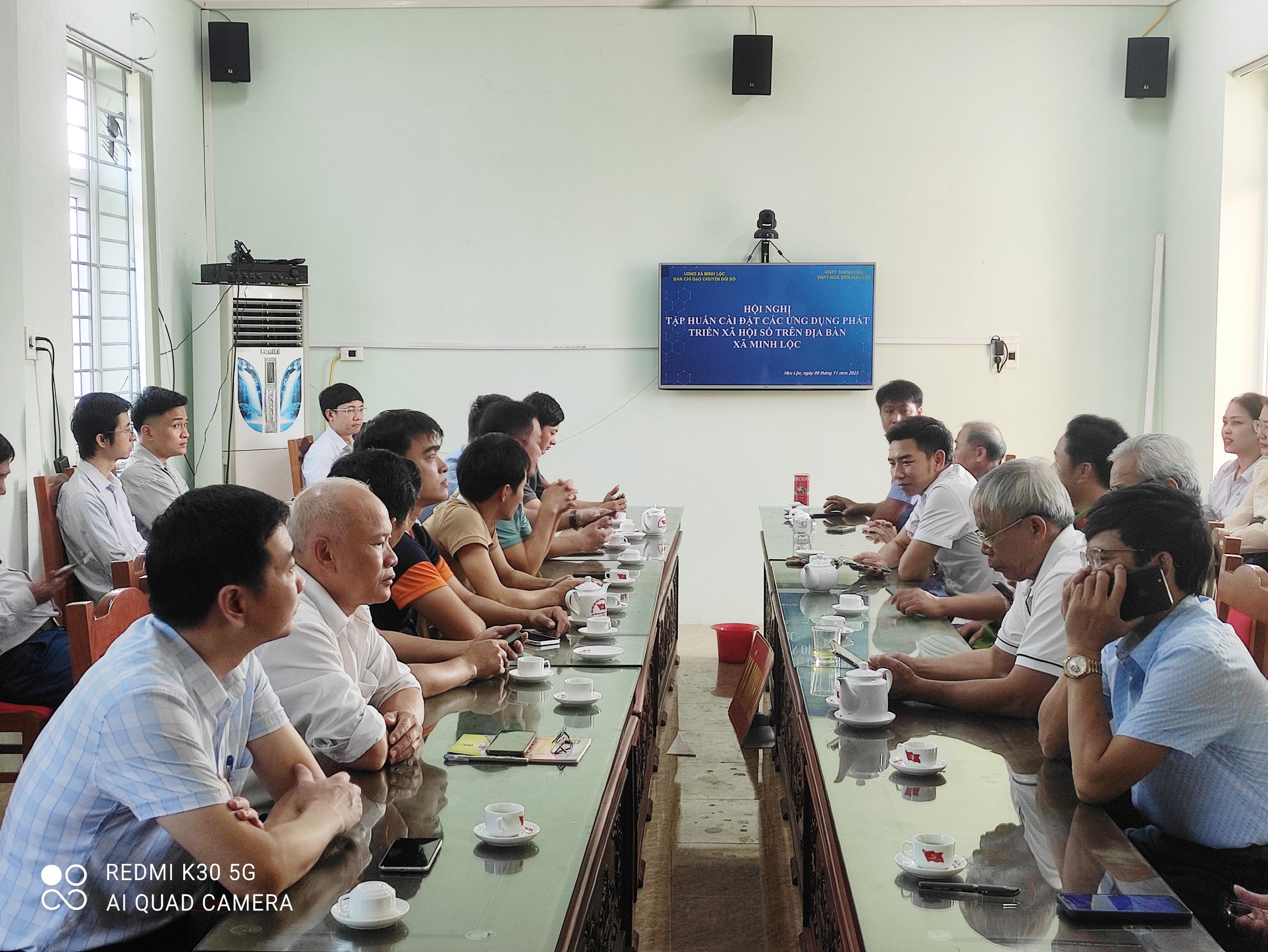Xã Minh Lộc phối hợp với VNPT Hậu Lộc – Nga Sơn tổ chức tập huấn cài đặt các ứng dụng phát triển Kinh tế số, Xã hội số trên địa bàn xã Minh Lộc.